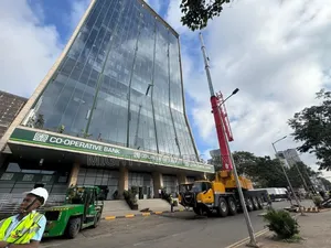 Transit Cranes for Hoisting and Logistics Services Are Available