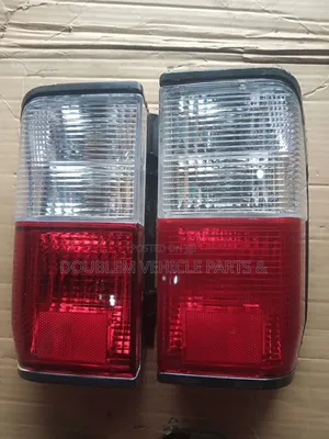 Tail Lamp/Rear Lights/Backlights Nissan Vanette/Mazda Bongo Red/Clear