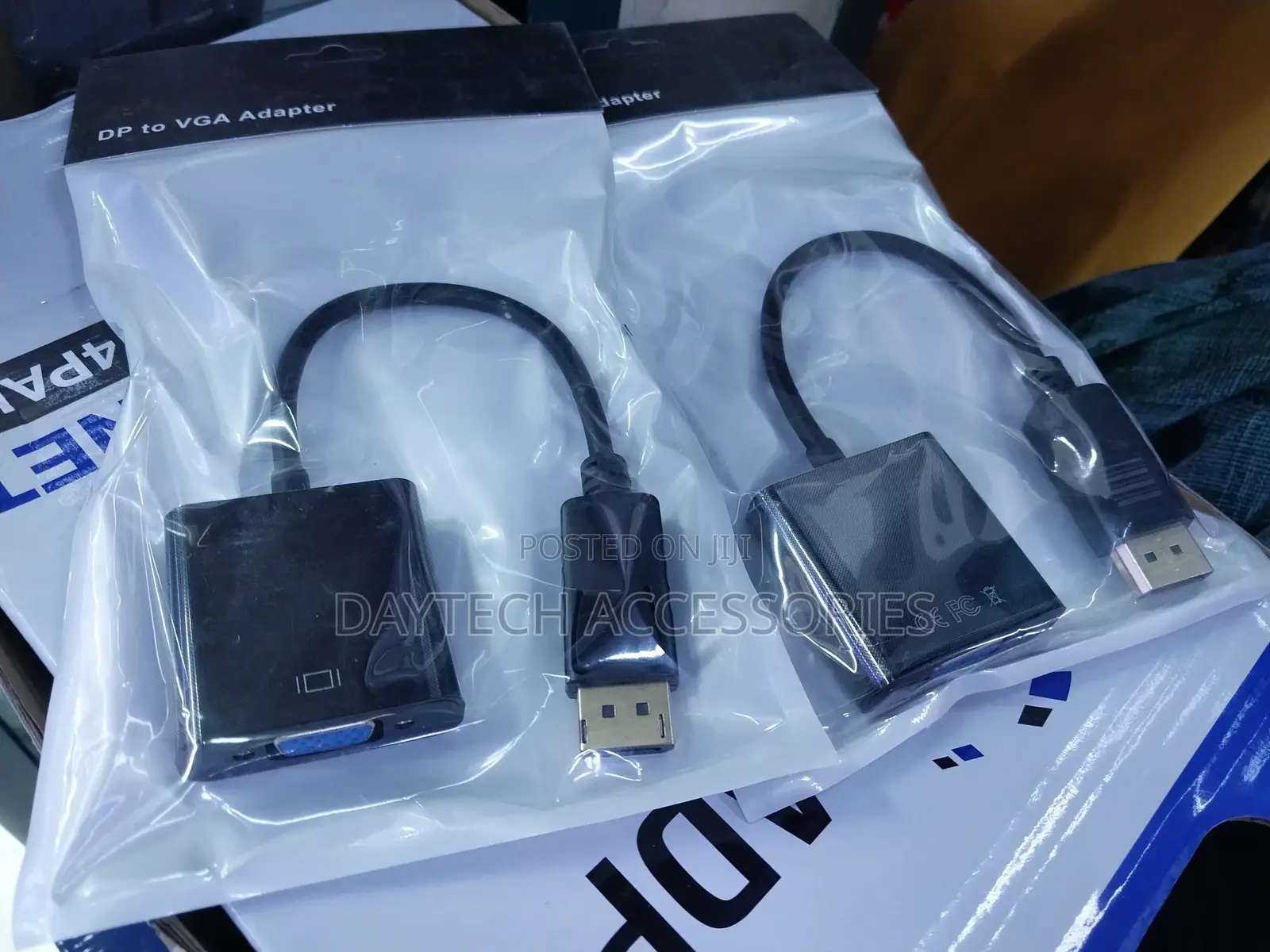 Display Port Male to Vga Cable Adaptor Plug Play.