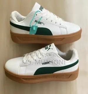 Puma Smash Platform V3 Sneakers in White / Black Size 40-45
