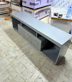 Executive 5.5fts Modern Tv Stand