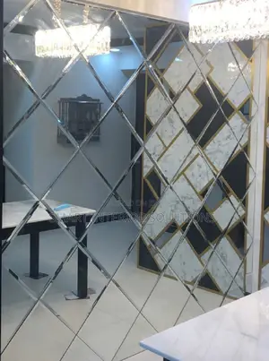 Diamond Decor Mirror
