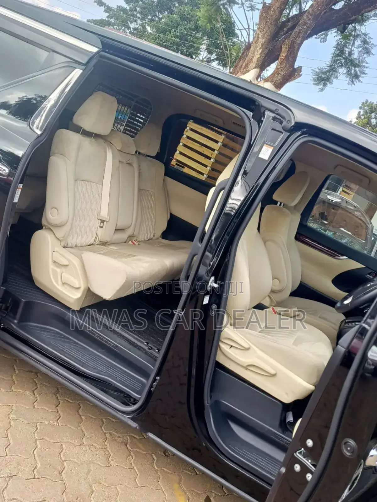 Toyota Vellfire 2018 Black