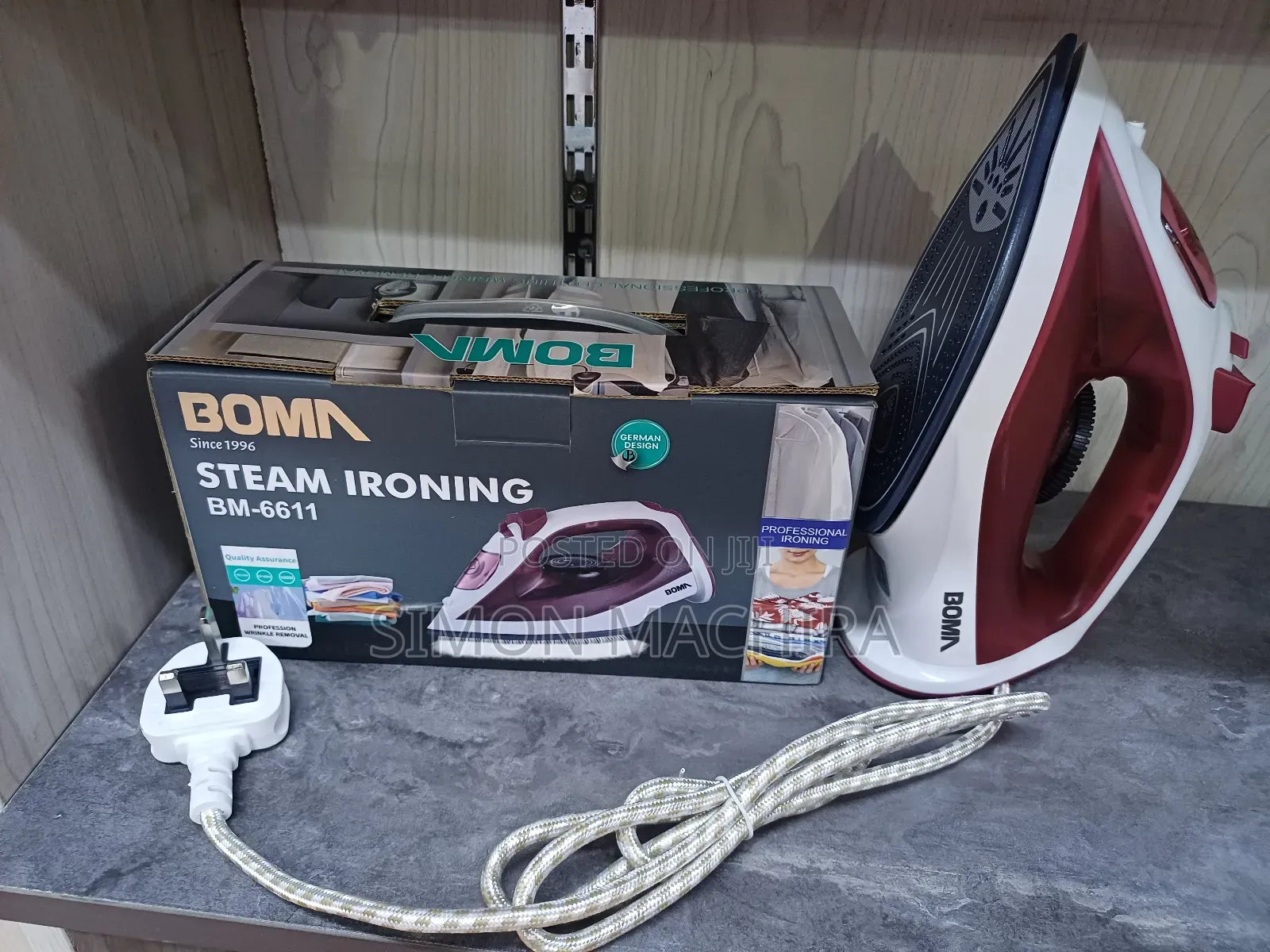 1600w Steam Iron Boma