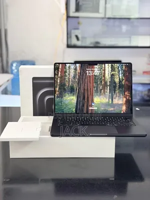 Laptop Apple MacBook Pro 2024 M4 14-Inch 24GB Apple M4 Pro SSD 1T