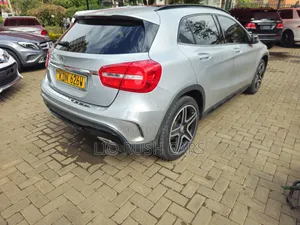 Mercedes-Benz GLA-Class 2017 Silver