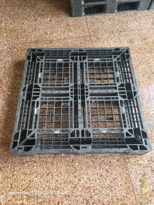 Plastic Pallets-New Heavy-Duty Pallets04