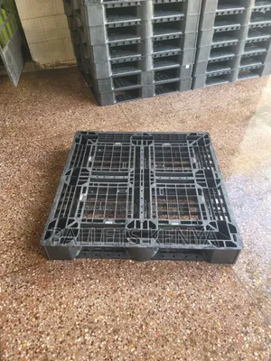 Plastic Pallets-New Heavy-Duty Pallets06