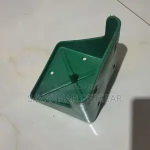 Heavy Duty Plastic Livestock Salt Block Holder