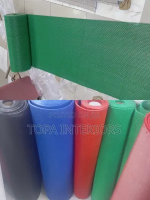 Porous Outdoor Water Resistant PVC Antislip Rubber S-Mats