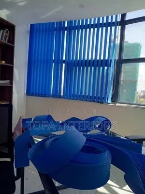 Blue Colour Vertical Office Curtain Blinders