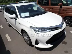 Toyota Corolla Fielder 1.5 Hybrid FWD 2019 White