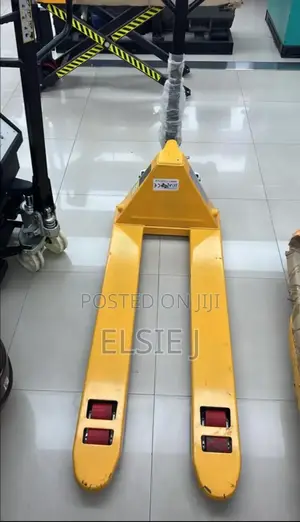 Heavy-Duty Pallet Truck – Manual Hydraulic 3 Ton Lift
