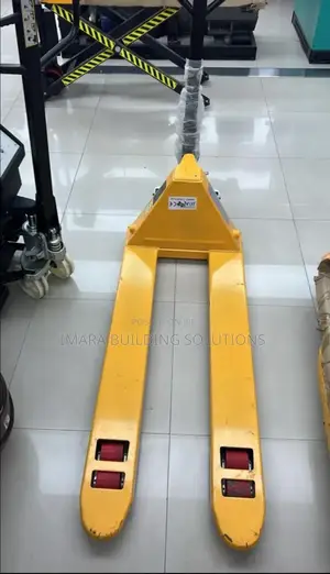 Heavy-Duty Pallet Truck – Manual Hydraulic 3 Ton Lift