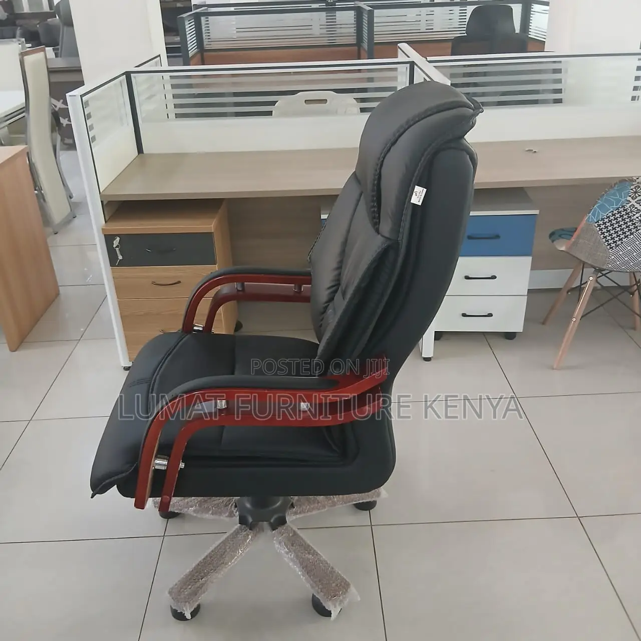 Executive Non-Recliner Office Seat
