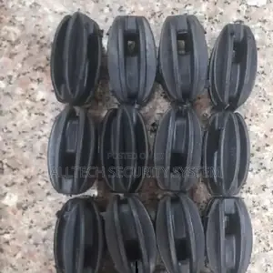 Strainers Insulators Per Packets 100pcs