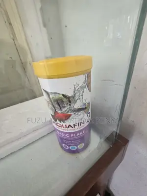 Pure Nature Tropical Flakes for Fins