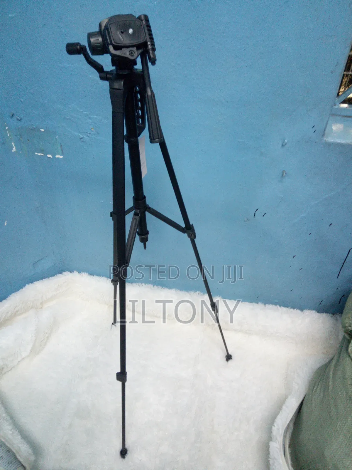 Weifeng Camera Tripod
