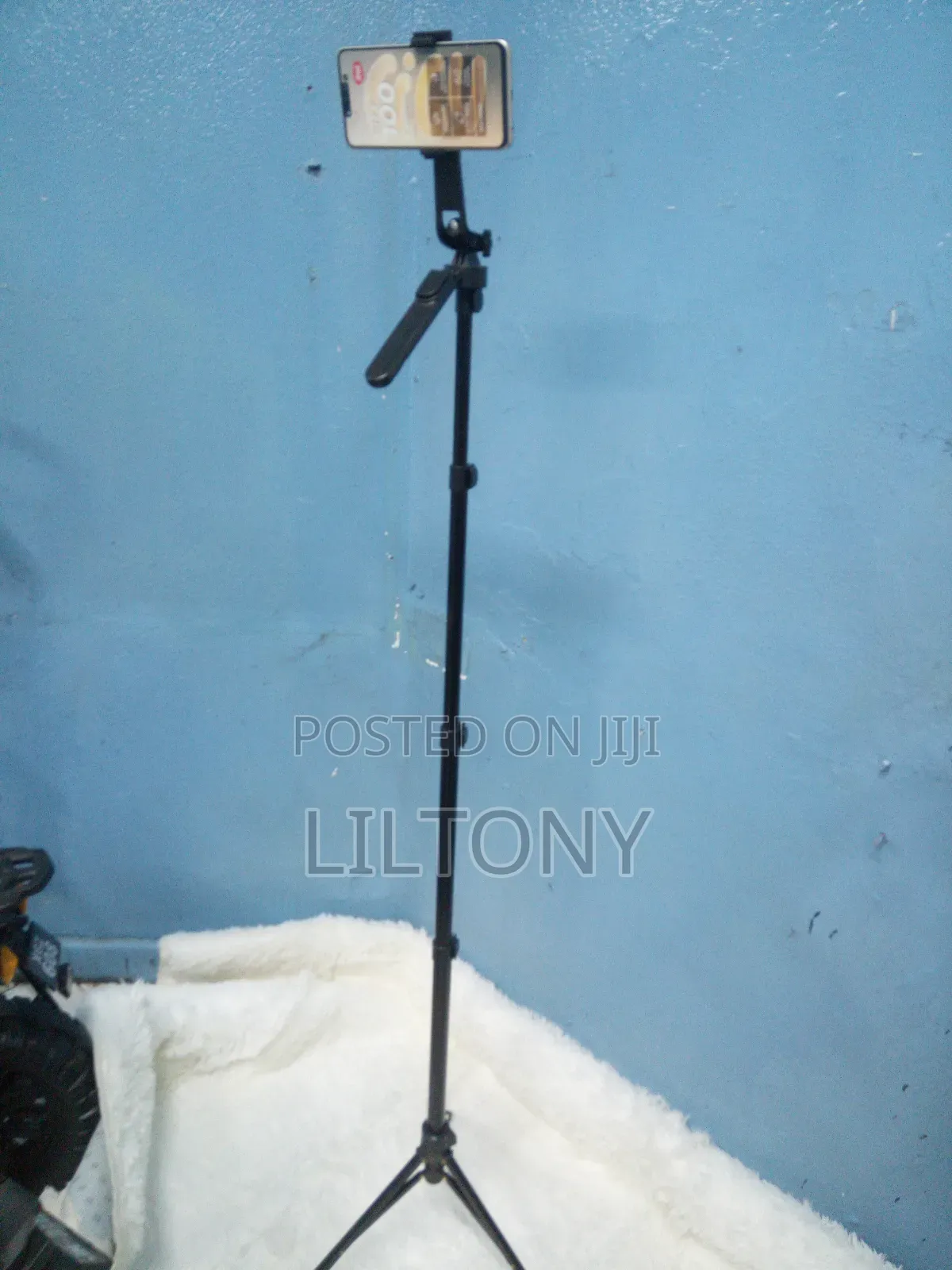 2mtrs Phone, Camera, Projector Tripod With Bluetooth