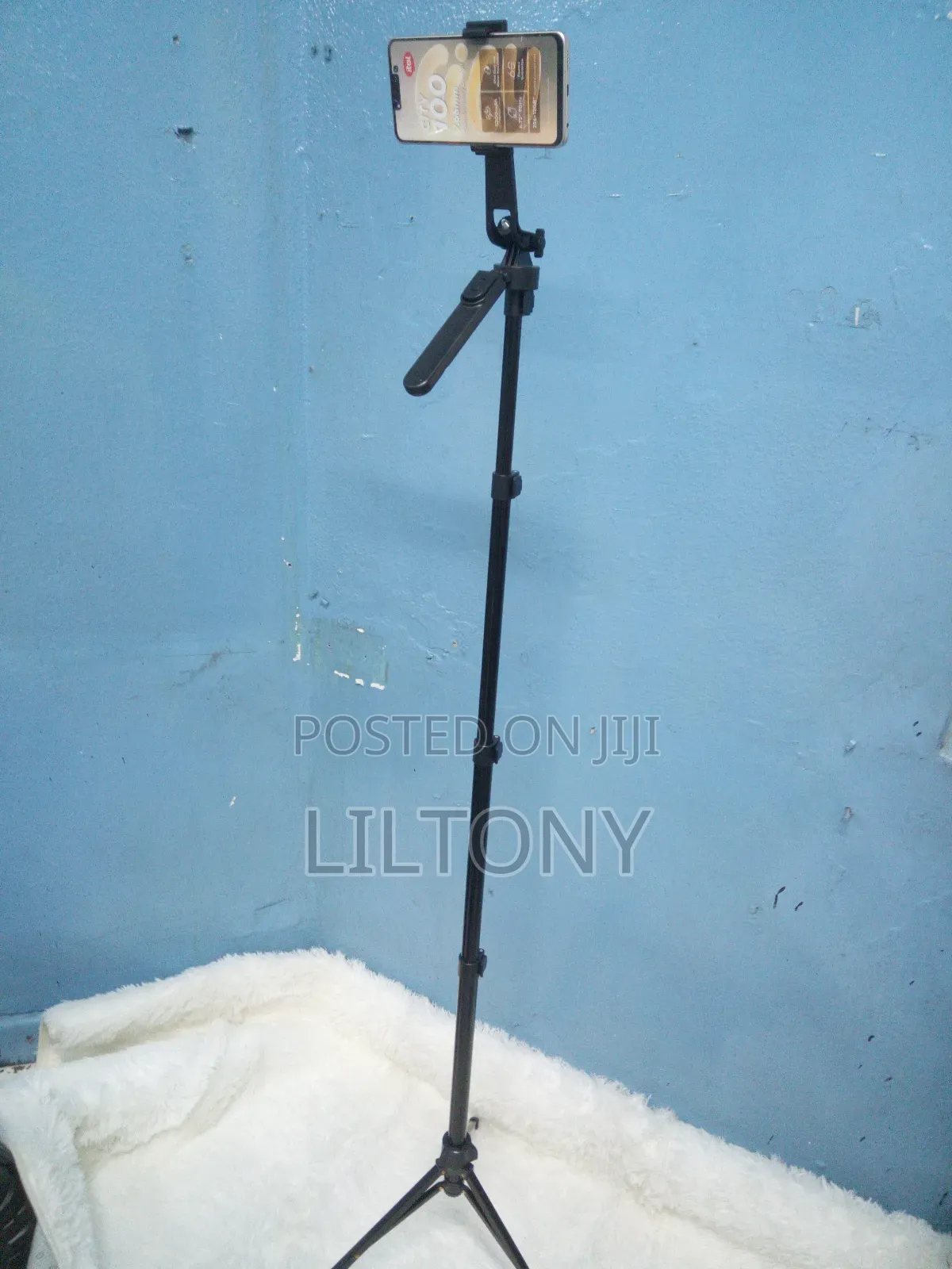 2mtrs Phone, Camera, Projector Tripod With Bluetooth