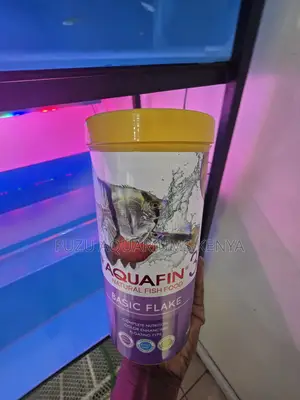 Tropiclean Fish Flakes — Pure Natural Nutrition for Daily Feeding