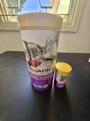 Nature's Recipe Flakes for Tropical Fish