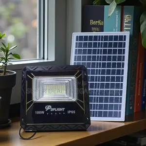 100w Solar Flood Light Long Lasting Battery Remote Control Outdoor