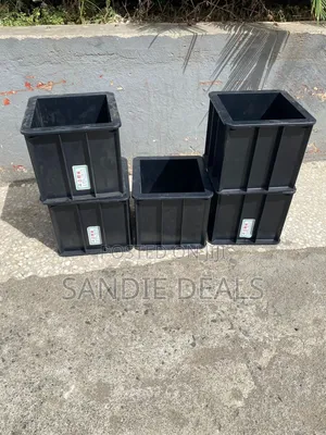 Certified Plastic Cube Moulds
