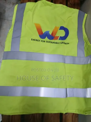 Multiple Pockets Luminous Green Tailored Locally Reflectors
