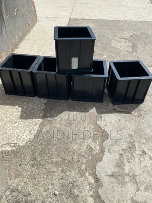Plastic 15cm Cube Moulds