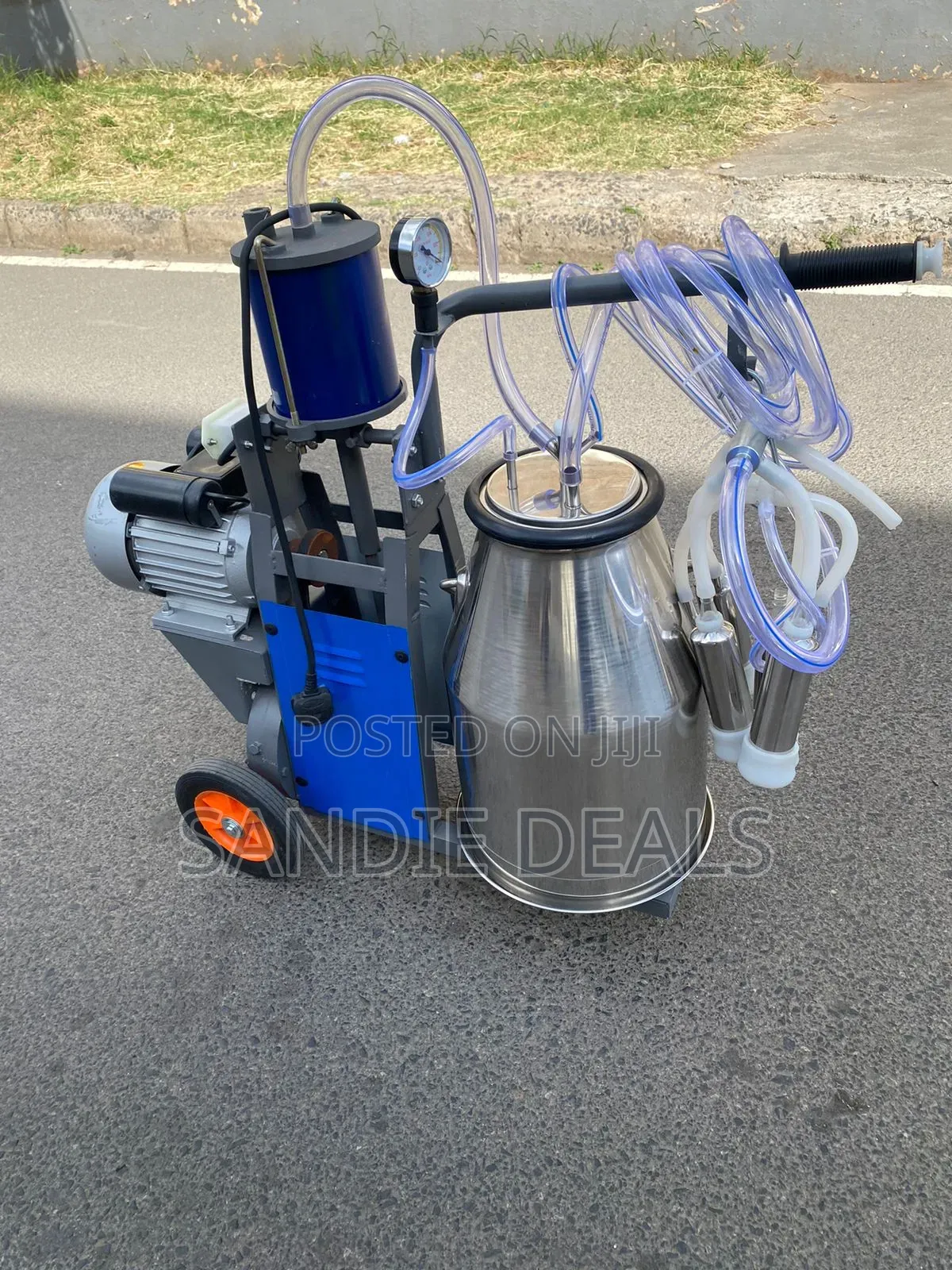 Dairy Milker Machine