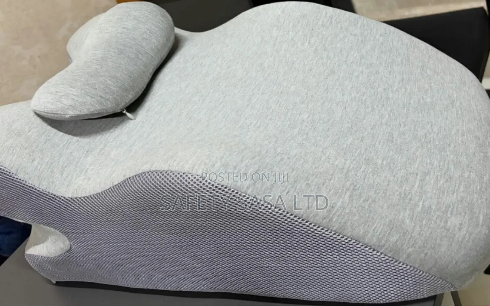 Ergonomic Memory Foam Pillow