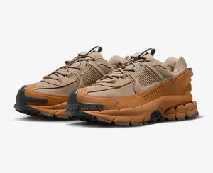 Vomero Leather Sneakers