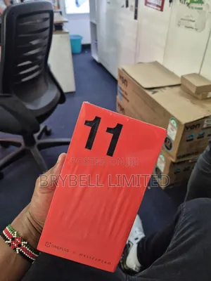 New OnePlus 11 256 GB Black