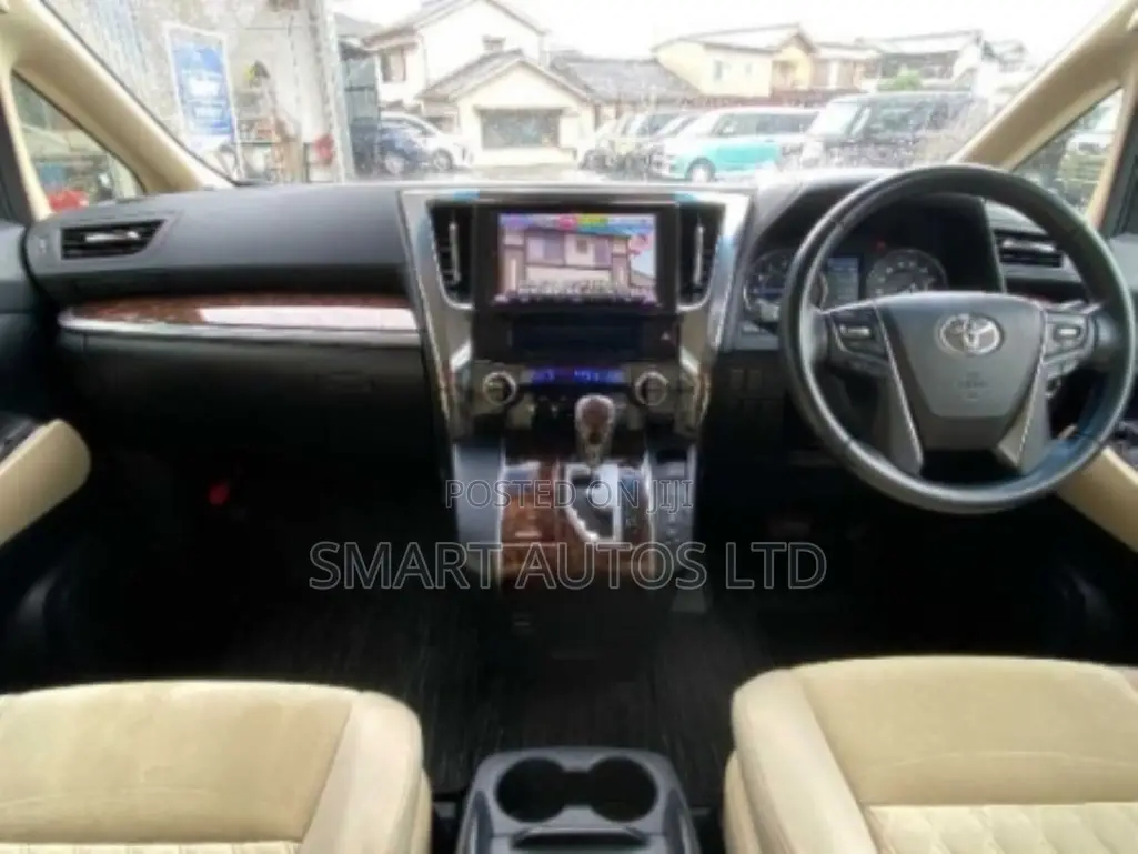 Toyota Alphard 2018 Pearl