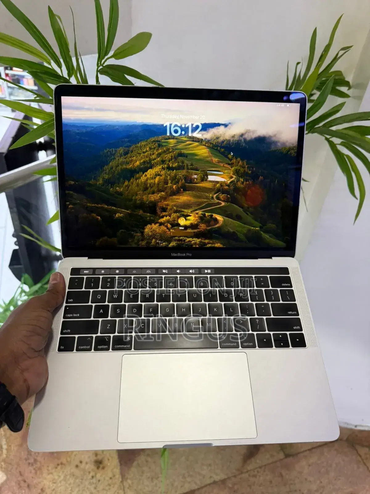 Laptop Apple MacBook Pro 2019 16GB Intel Core I7 SSD 512GB
