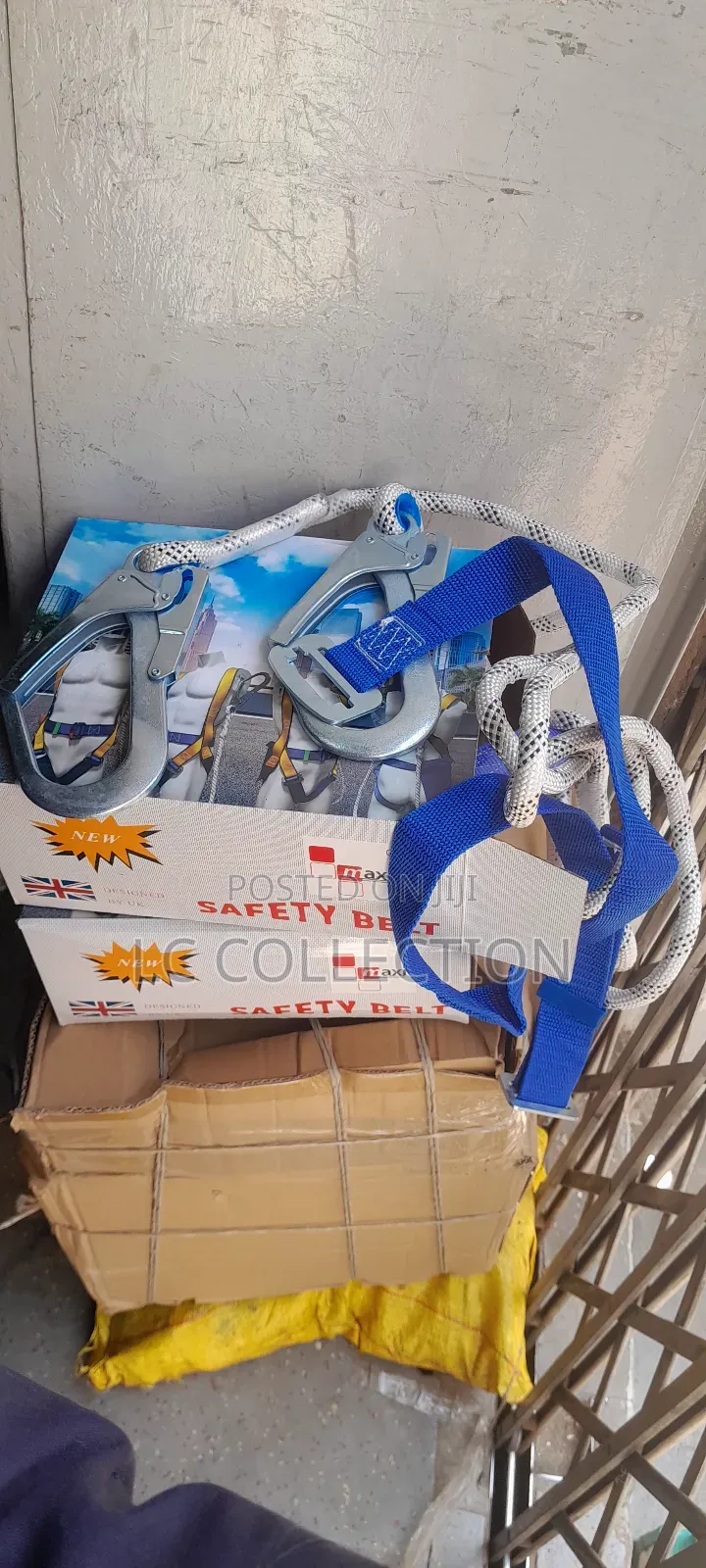 Double Hook Safety Harness