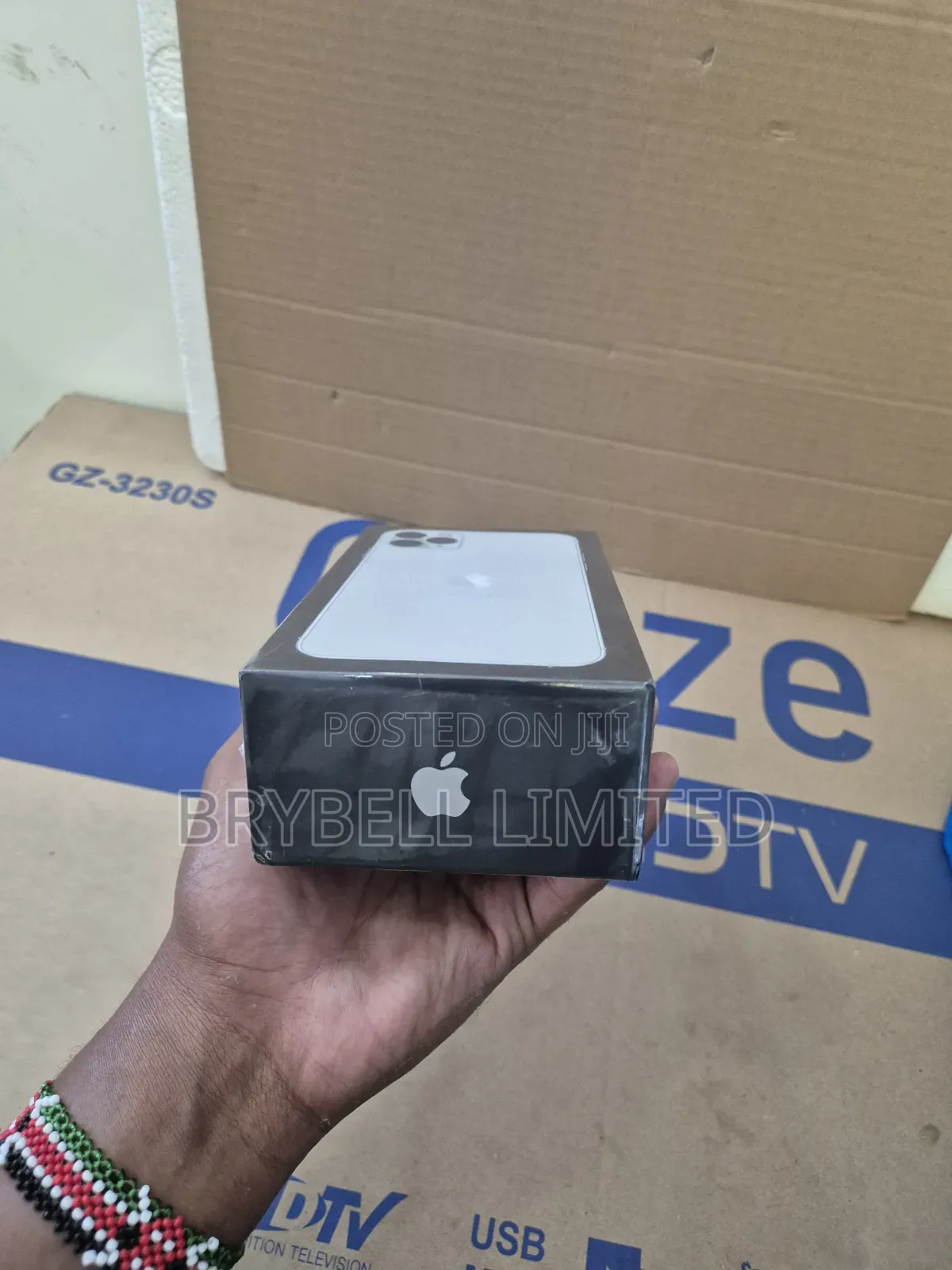 New Apple iPhone 11 Pro Max 256 GB Silver