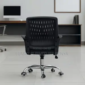 Mesh Performance Office Chair