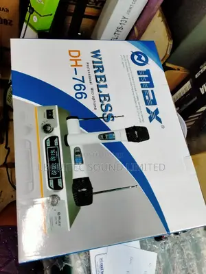 Max Wireless Microphone