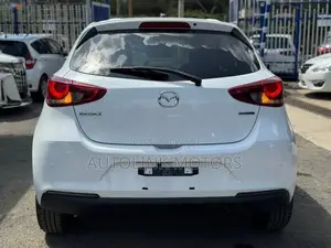 Mazda 2 2020 White