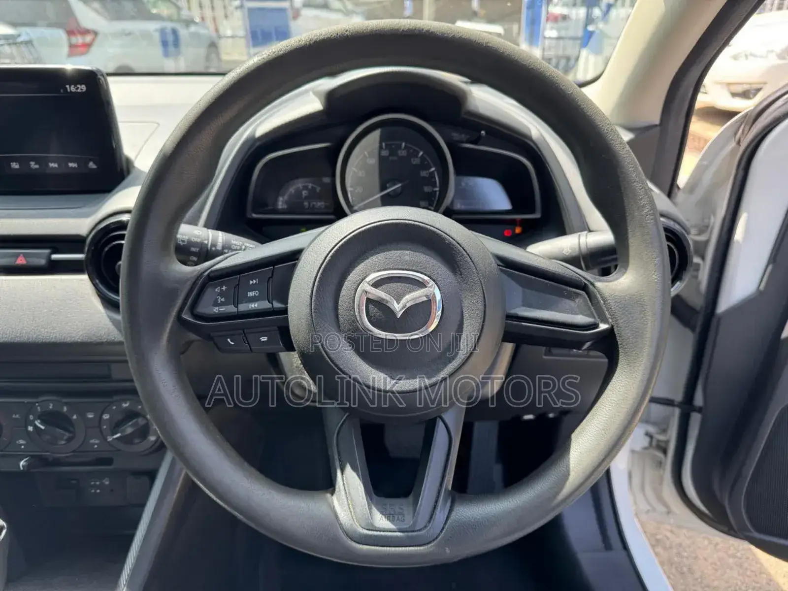 Mazda 2 2020 White