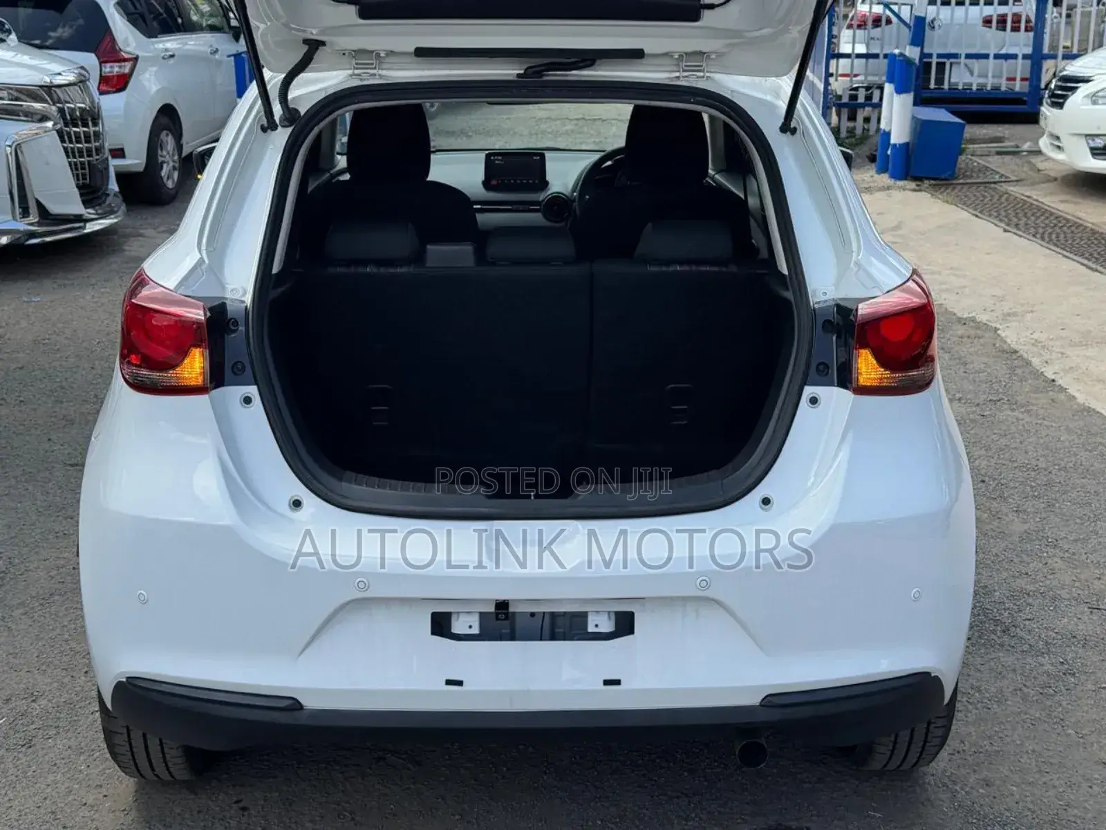 Mazda 2 2020 White