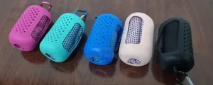 *Portable Sports Quick Dry Cool Towel in Silicone Pocket