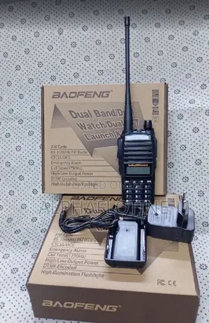 Baofeng Uv-82,8-10 Km Dual-Band Handheld Transceiver