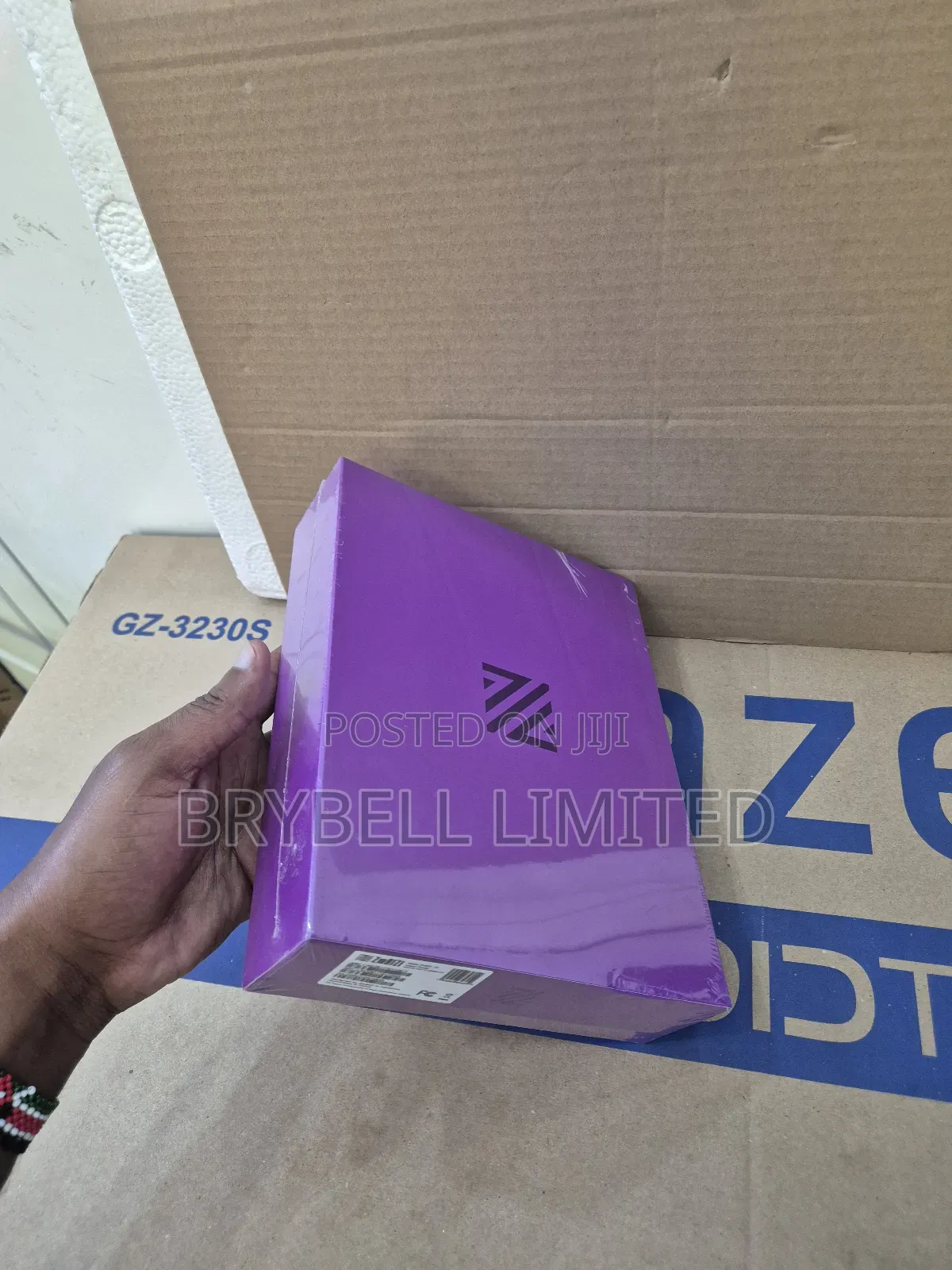 New Mobile Phone 128 GB Black