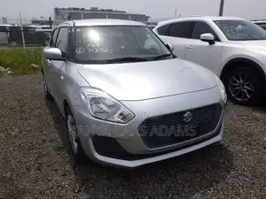 Suzuki Swift 2018 Silver
