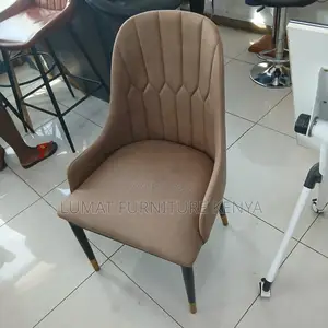 Mid Modern Back Dining Seat