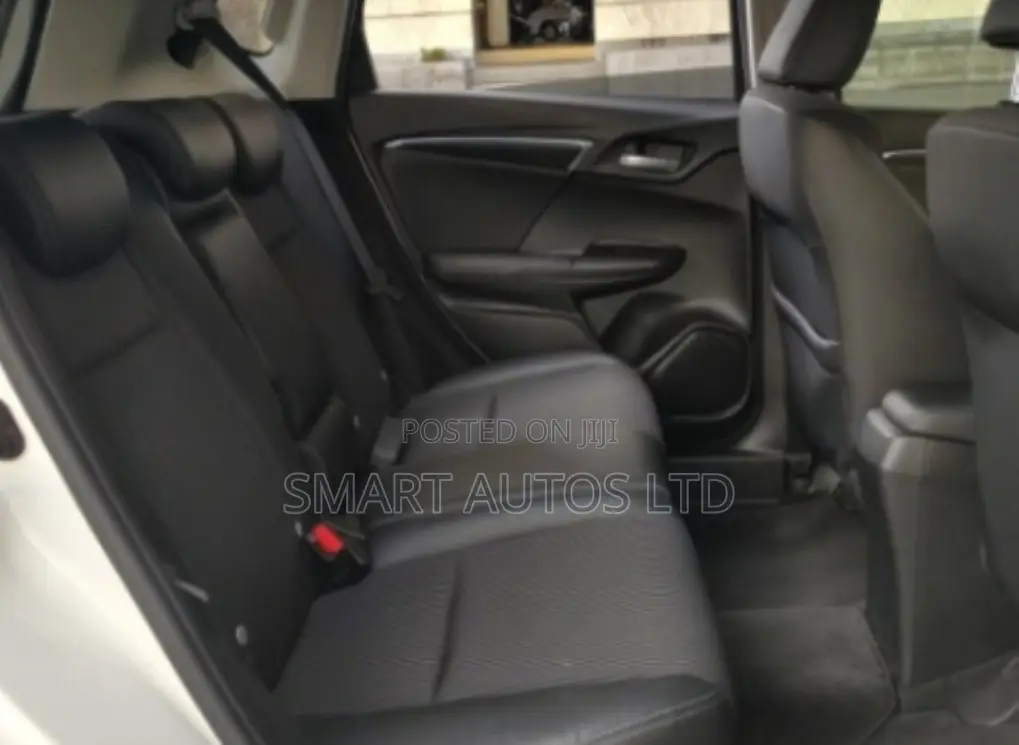 Honda Fit Sport 2018 White