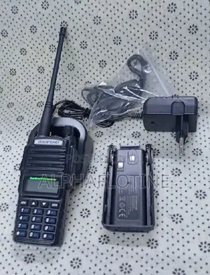 Uv-82 Dual-Band Radio Baofeng Walkie Talkie